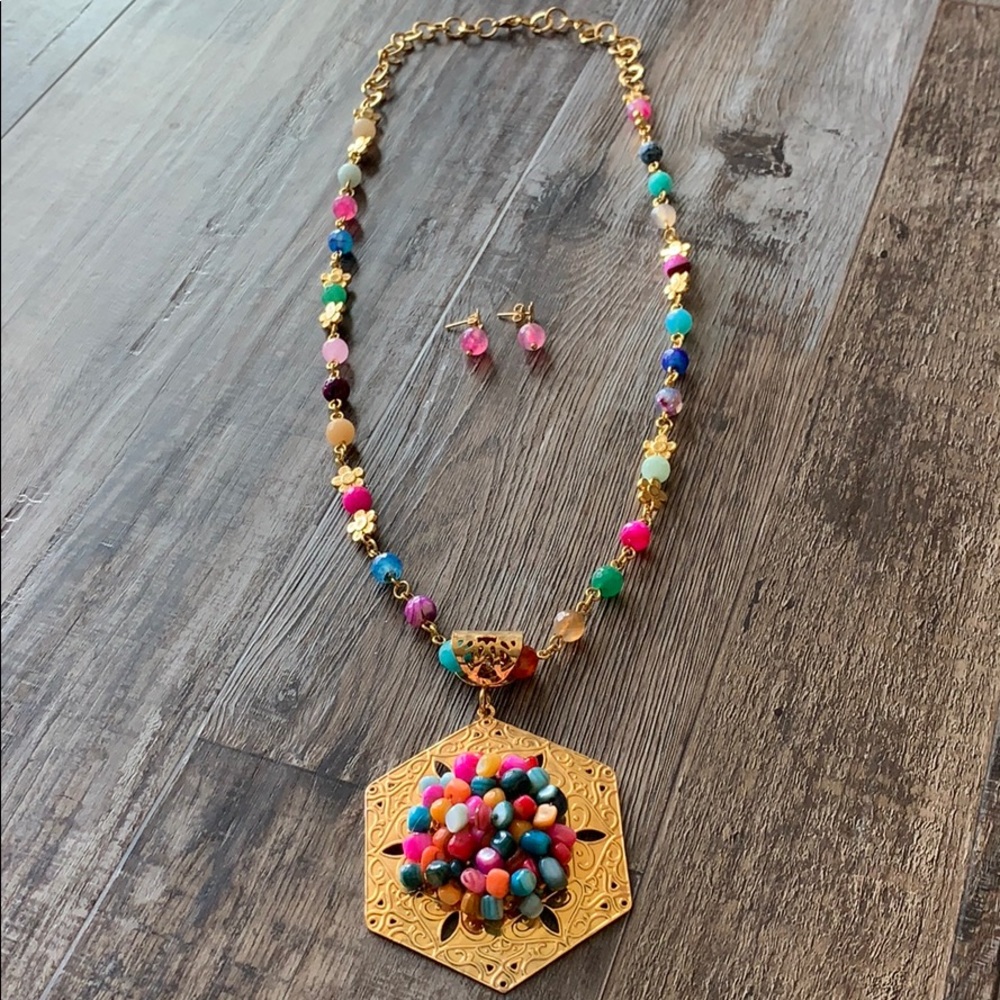 Necklace and earrings set✨